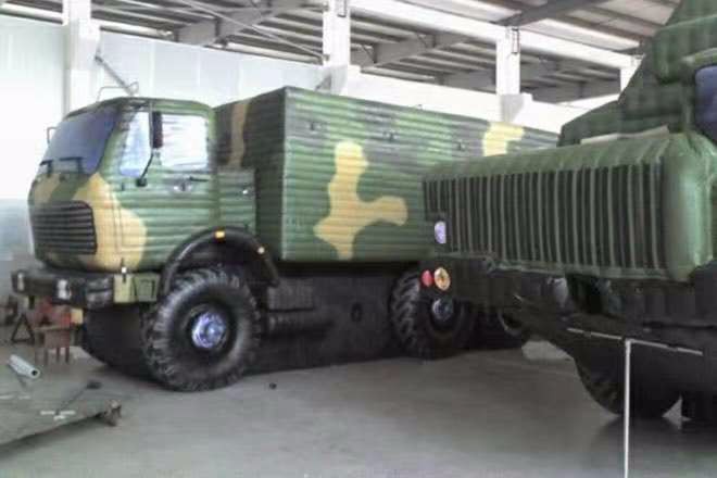 万州大型军事车